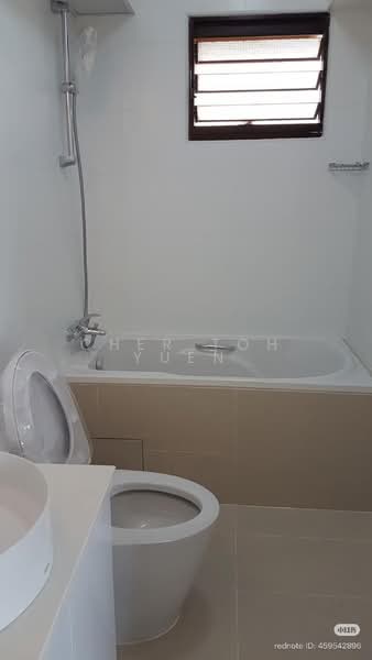 27A Jalan Membina, 27A Jalan Membina, 3 Bedrooms, 968 sqft, HDB Flat For Sale, by Cher Toh Yuen, 500201343 - Bathroom - PropertyGuru.com.sg