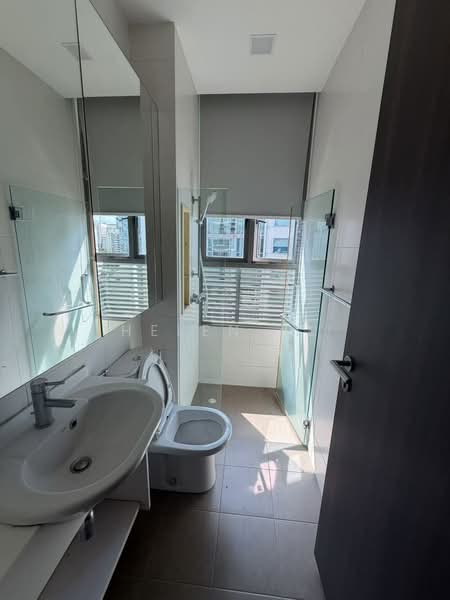 Suffolk Premier, 3 Suffolk Road, Room Rental, 150 sqft, Apartment For Rent, by Helen Xu, 500201346 - Bathroom - PropertyGuru.com.sg