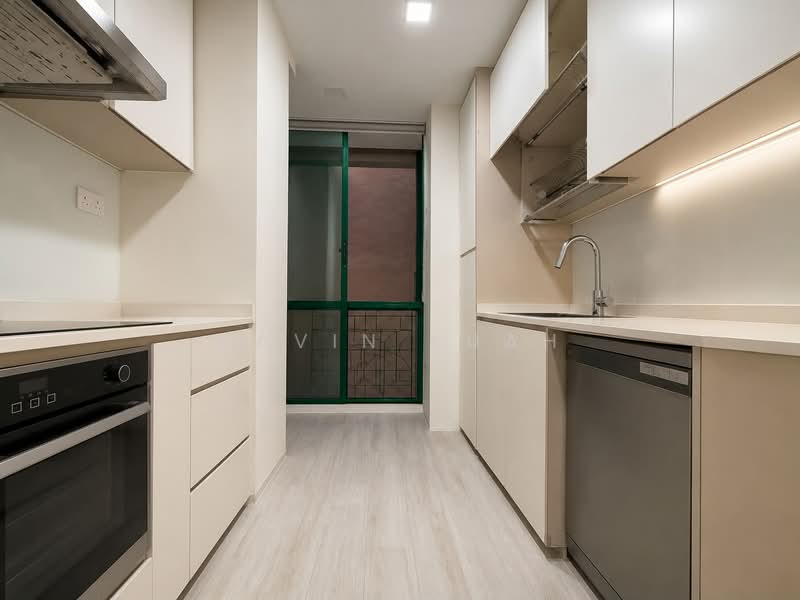 Hillview Heights, 29A Hillview Avenue, 2 Bedrooms, 990 sqft, Condominium For Sale, by Kavin Kuah, 500201356 - Kitchen - PropertyGuru.com.sg