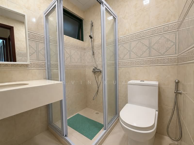 Hillview Heights, 29A Hillview Avenue, 2 Bedrooms, 990 sqft, Condominium For Sale, by Kavin Kuah, 500201356 - Bathroom - PropertyGuru.com.sg