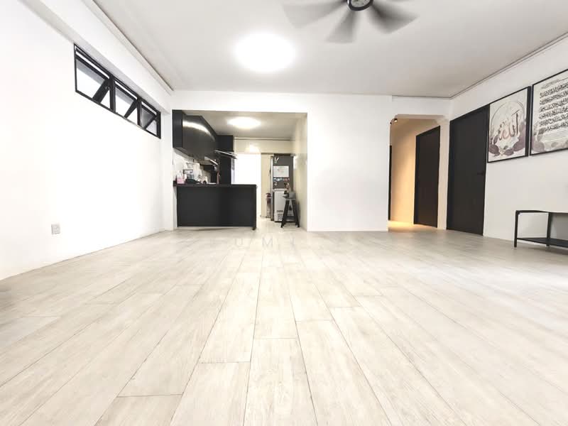 670A Choa Chu Kang Crescent, 670A Choa Chu Kang Crescent, 3 Bedrooms, 1,108 sqft, HDB Flat For Sale, by Jumi J, 500201357 - Living Room - PropertyGuru.com.sg