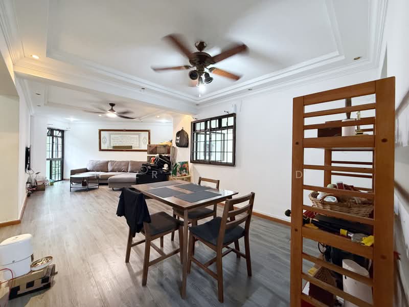 519 Woodlands Drive 14, 519 Woodlands Drive 14, 3 Bedrooms, 1,119 sqft, HDB Flat For Sale, by Nazri Baobed, 500201358 - Living Room - PropertyGuru.com.sg