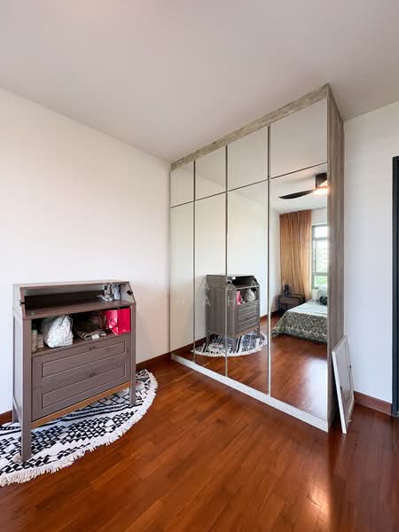 460 Segar Road, 460 Segar Road, 3 Bedrooms, 1,001 sqft, HDB Flat For Sale, by Multazam Shah, 500201364 - Bedroom - PropertyGuru.com.sg