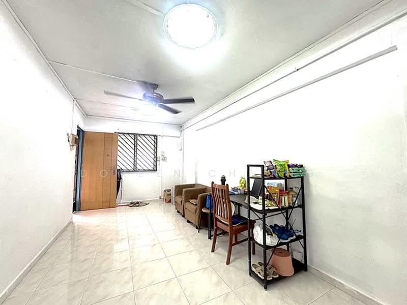 535 Jurong West Street 52, 535 Jurong West Street 52, 2 Bedrooms, 721 sqft, HDB Flat For Sale, by Doreen Cheong, 500201366 - Living Room - PropertyGuru.com.sg