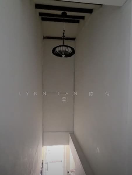 Haji Lane, Haji Lane, Beach Road / Bugis / Rochor, 250 sqft, Shop / Shophouse For Rent, by Lynn Tan 陈 俏 霖, 500201367 - Interior - CommercialGuru.com.sg