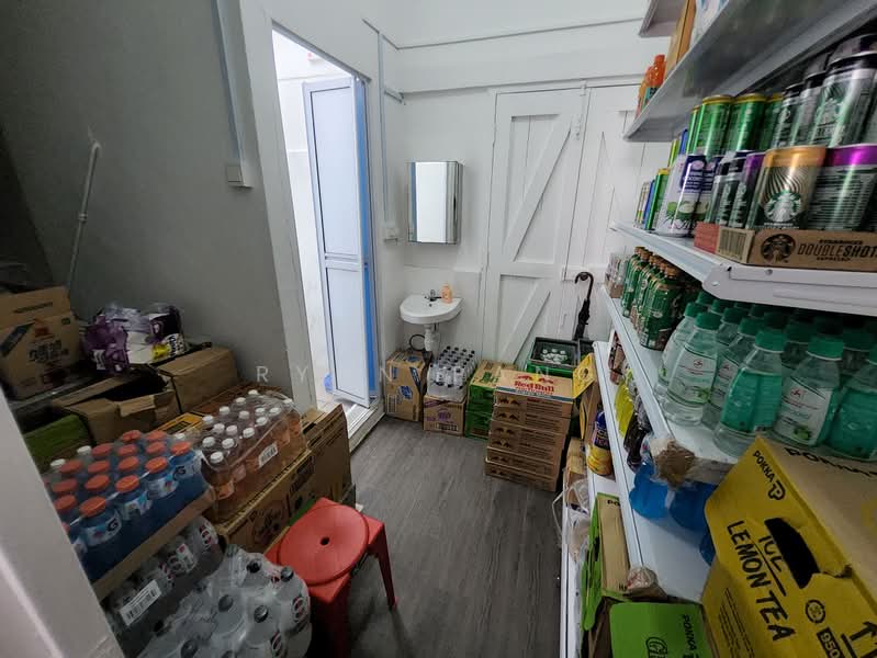 844 Sims Ave - Convenience Shop for Takeover, 844 Sims Avenue, 800 sqft, Shop / Shophouse For Rent, by Ryan Pang, 500201369 - Interior - CommercialGuru.com.sg
