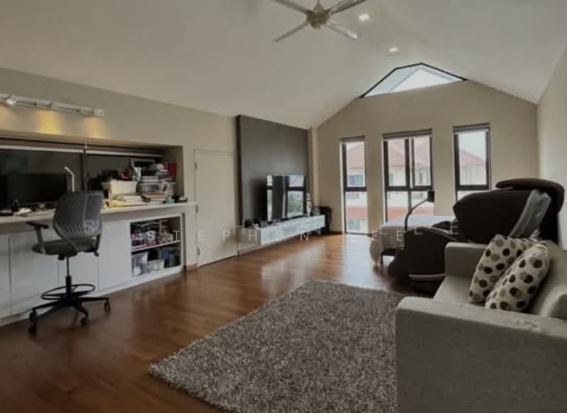 Jalan Mariam, Jalan Mariam, 6 Bedrooms, 4,582 sqft, Bungalow House For Rent, by Stephen Lee, 500201380 - Attic room with walk in wardrobe - PropertyGuru.com.sg