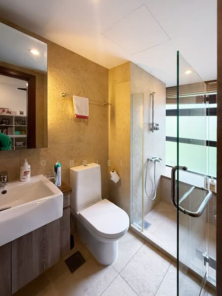 Eleven @ Holland, 11 Holland Link, 5 Bedrooms, 3,735 sqft, Cluster House For Sale, by Gabriel Tan, 500201389 - Bathroom - PropertyGuru.com.sg