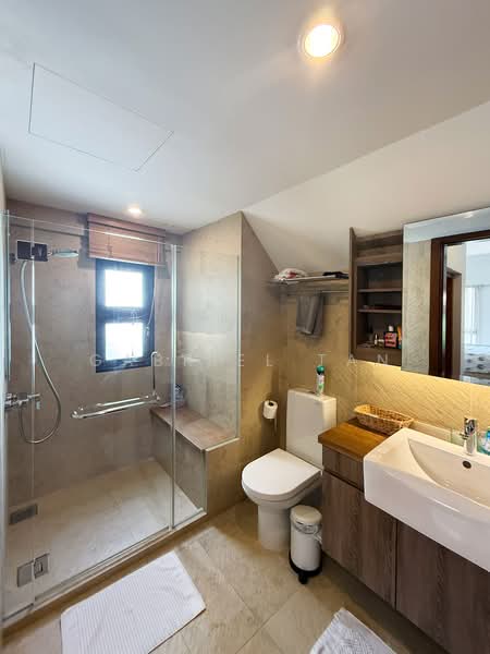 Eleven @ Holland, 11 Holland Link, 5 Bedrooms, 3,735 sqft, Cluster House For Sale, by Gabriel Tan, 500201389 - Bathroom - PropertyGuru.com.sg