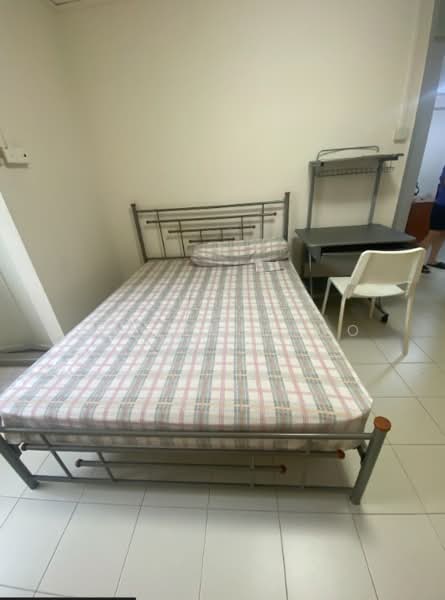 353 Yishun Ring Road, 353 Yishun Ring Road, 2 Bedrooms, 797 sqft, HDB Flat For Rent, by Steven Choo, 500201396 - Bedroom - PropertyGuru.com.sg