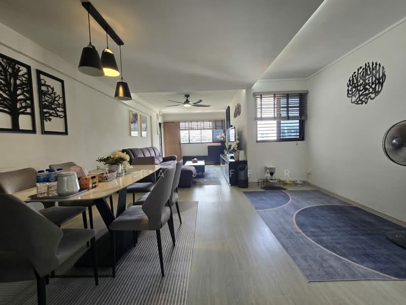 137 Yishun Ring Road, 137 Yishun Ring Road, 3 Bedrooms, 1,001 sqft, HDB Flat For Sale, by Affa Jaffar, 500201397 - Living Room - PropertyGuru.com.sg