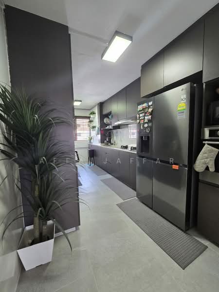 137 Yishun Ring Road, 137 Yishun Ring Road, 3 Bedrooms, 1,001 sqft, HDB Flat For Sale, by Affa Jaffar, 500201397 - Kitchen - PropertyGuru.com.sg