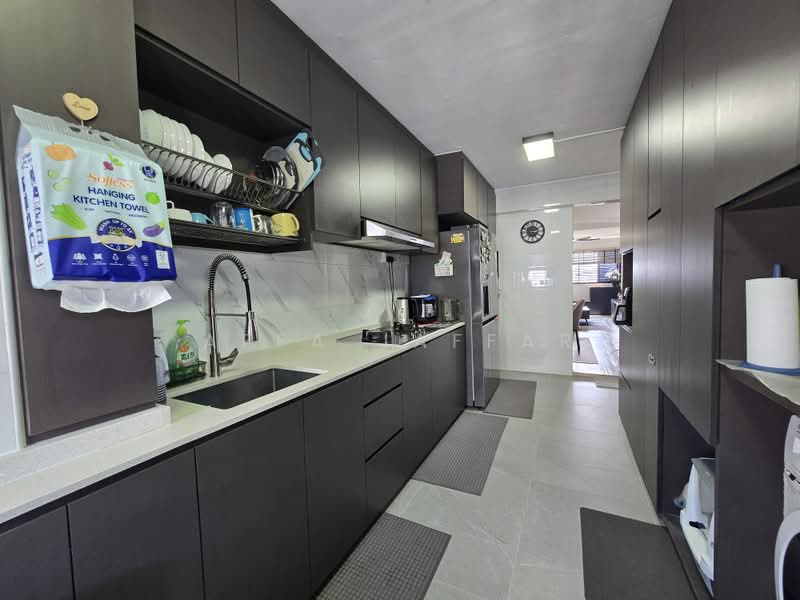 137 Yishun Ring Road, 137 Yishun Ring Road, 3 Bedrooms, 1,001 sqft, HDB Flat For Sale, by Affa Jaffar, 500201397 - Kitchen - PropertyGuru.com.sg
