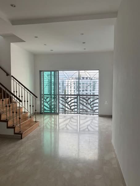 Guilin View, 26 Bukit Batok Street 52, 3 Bedrooms, 1,582 sqft, Condominium For Sale, by Brian Chua, 500201402 - Living Hall - PropertyGuru.com.sg