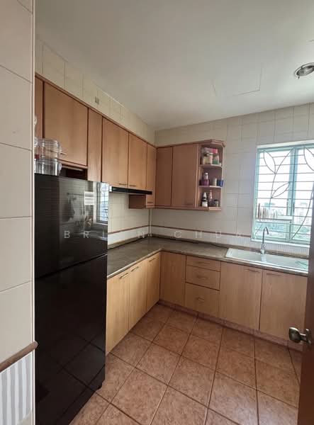 Guilin View, 26 Bukit Batok Street 52, 3 Bedrooms, 1,582 sqft, Condominium For Sale, by Brian Chua, 500201402 - Kitchen - PropertyGuru.com.sg