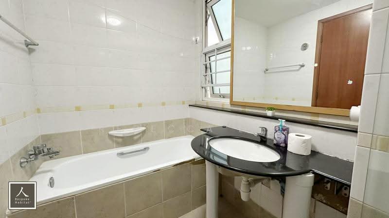 The Floravale, 228 Westwood Avenue, Boon Lay / Jurong / Tuas, Room Rental, 200 sqft, Executive Condominium For Rent, by Rebecca Lee, 500201407 - Bathroom - PropertyGuru.com.sg