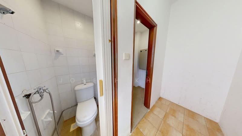 Kew Residencia, Kew Crescent, 4 Bedrooms, 2,540 sqft, Terraced House For Sale, by Joseph Khoo, 500201408 - Yard/WC/Store - PropertyGuru.com.sg