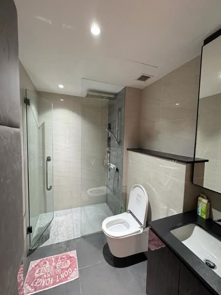 Branksome, Branksome Road, 6 Bedrooms, 10,000 sqft, Detached House For Sale, by Jeslyn Leow, 500201421 - Bathroom - PropertyGuru.com.sg