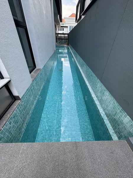 Branksome, Branksome Road, 6 Bedrooms, 10,000 sqft, Detached House For Sale, by Jeslyn Leow, 500201421 - Lap pool - PropertyGuru.com.sg