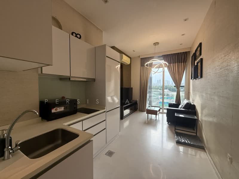 Suites @ Topaz, 3 Topaz Road, 2 Bedrooms, 1,464 sqft, Condominium For Sale, by Persis Tai 戴君如, 500201423 - Kitchen - PropertyGuru.com.sg