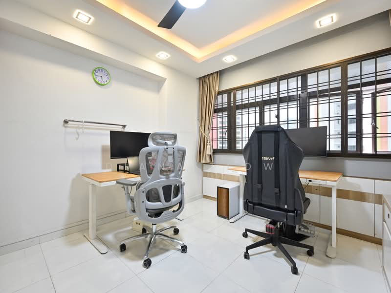 270 Toh Guan Road, 270 Toh Guan Road, 3 Bedrooms, 1,302 sqft, HDB Flat For Sale, by Diana Teow, 500201433 - Study - PropertyGuru.com.sg