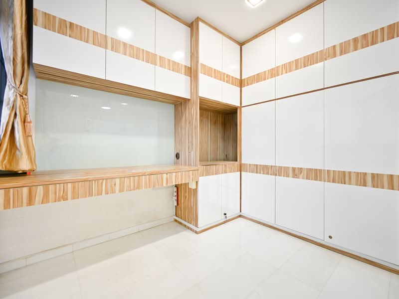 270 Toh Guan Road, 270 Toh Guan Road, 3 Bedrooms, 1,302 sqft, HDB Flat For Sale, by Diana Teow, 500201433 - Interior - PropertyGuru.com.sg