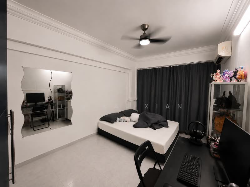 Blk 952 Hougang Ave 9, Hougang Ave 9, 3 Bedrooms, 1,076 sqft, HDB Flat For Sale, by Lim Kai Xian, 500201434 - Bedroom - PropertyGuru.com.sg