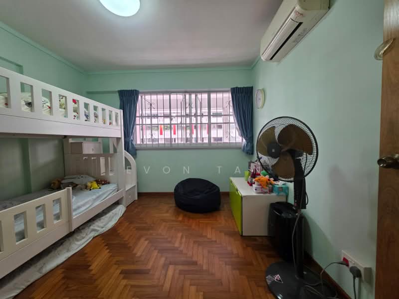 469 Jurong West Street 41, 469 Jurong West Street 41, 3 Bedrooms, 1,604 sqft, HDB Flat For Sale, by Evon Tan, 500201441 - Bedroom - PropertyGuru.com.sg