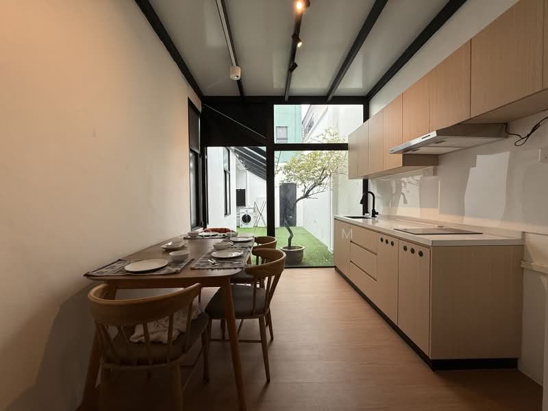 Hindoo Road, Hindoo Road, Room Rental, 130 sqft, Conservation House For Rent, by Joey Lim, 500201465 - Kitchen - PropertyGuru.com.sg