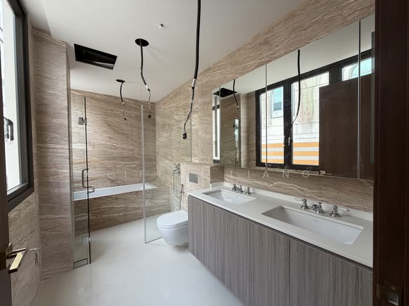 ✨ Brand 🆕 Semi-D View Anytime, Coronation Road, 4 Bedrooms, 7,000 sqft, Semi-Detached House For Sale, by Clifton Liang, 500201467 - Bathroom - PropertyGuru.com.sg