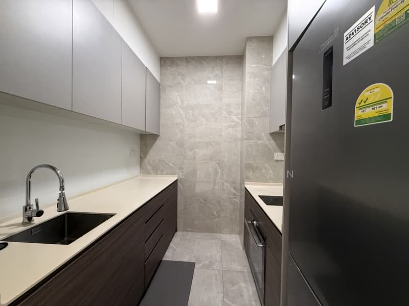 Stirling Residences, 21 Stirling Road, 2 Bedrooms, 689 sqft, Condominium For Rent, by Clement Lan, 500201469 - Kitchen - PropertyGuru.com.sg
