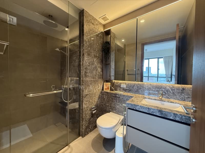 Stirling Residences, 21 Stirling Road, 2 Bedrooms, 689 sqft, Condominium For Rent, by Clement Lan, 500201469 - Bathroom - PropertyGuru.com.sg