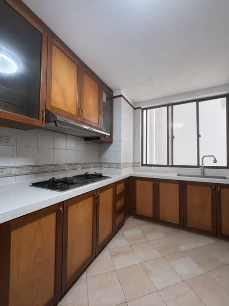 Parc Vista, 450 Corporation Road, 3 Bedrooms, 1,281 sqft, Condominium For Rent, by Iris Lin, 500201475 - Kitchen - PropertyGuru.com.sg