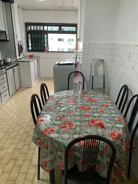 102 Bukit Purmei Road, 102 Bukit Purmei Road, 2 Bedrooms, 786 sqft, HDB Flat For Rent, by Teh Jing Ying, 500201476 - Kitchen - PropertyGuru.com.sg