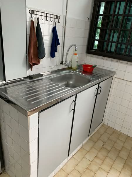 102 Bukit Purmei Road, 102 Bukit Purmei Road, 2 Bedrooms, 786 sqft, HDB Flat For Rent, by Teh Jing Ying, 500201476 - Kitchen - PropertyGuru.com.sg