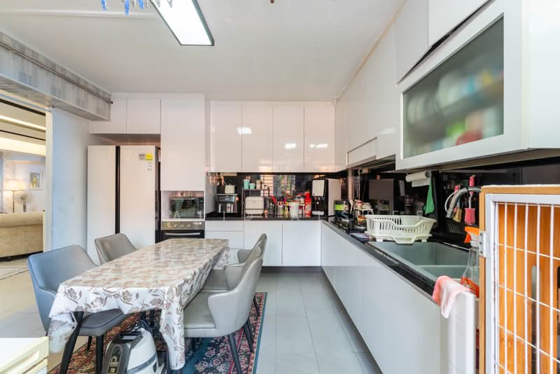 230J Tampines Street 21, 230J Tampines Street 21, Pasir Ris / Tampines, 4 Bedrooms, 1,603 sqft, HDB Flat For Sale, by Khalid Alsree, 500201493 - Kitchen - PropertyGuru.com.sg