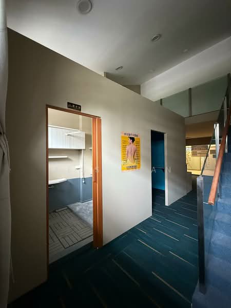 Icon @ Pasir Panjang, 218 Pasir Panjang Road, 1,076 sqft, Mall Shop For Sale, by Jess Chan, 500201504 - Interior - CommercialGuru.com.sg