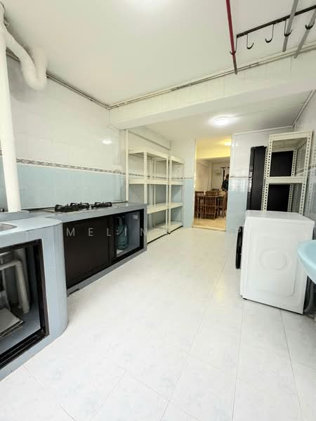 35 Marine Crescent, 35 Marine Crescent, 2 Bedrooms, 635 sqft, HDB Flat For Sale, by Melina Yap, 500201510 - Kitchen - PropertyGuru.com.sg
