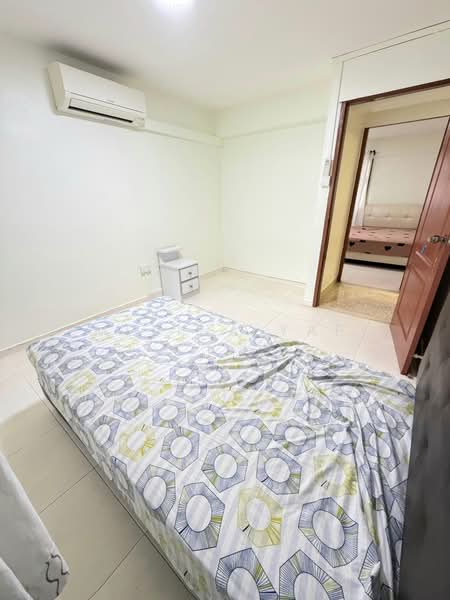 35 Marine Crescent, 35 Marine Crescent, 2 Bedrooms, 635 sqft, HDB Flat For Sale, by Melina Yap, 500201510 - Bedroom - PropertyGuru.com.sg