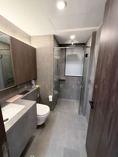 Midtown Modern, 18 Tan Quee Lan Street, 4 Bedrooms, 1,808 sqft, Condominium For Sale, by Jarrett Kwek, 500201512 - Bathroom - PropertyGuru.com.sg