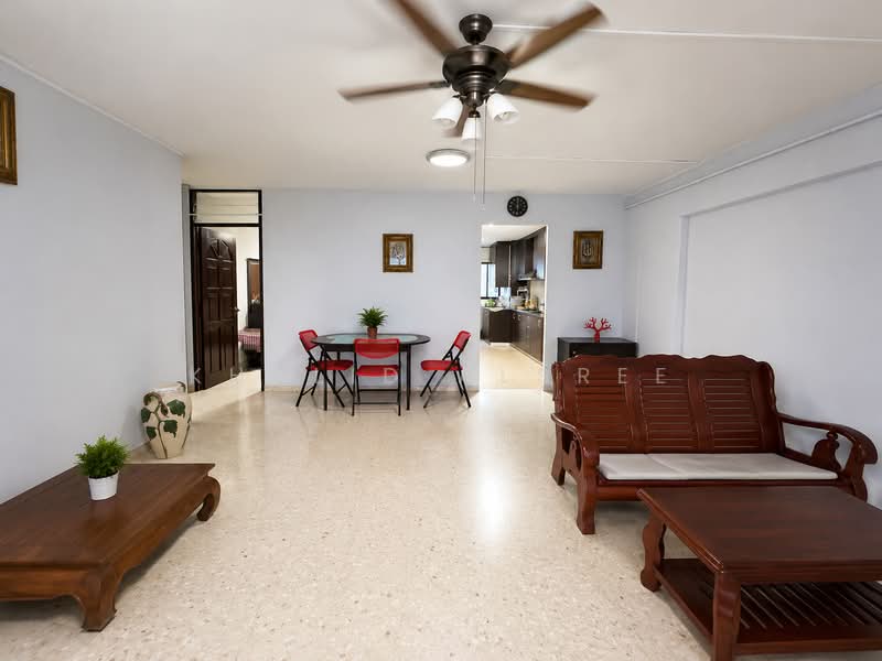 236 Tampines Street 21, 236 Tampines Street 21, 3 Bedrooms, 1,119 sqft, HDB Flat For Sale, by Khalid Alsree, 500201514 - Living Room - PropertyGuru.com.sg