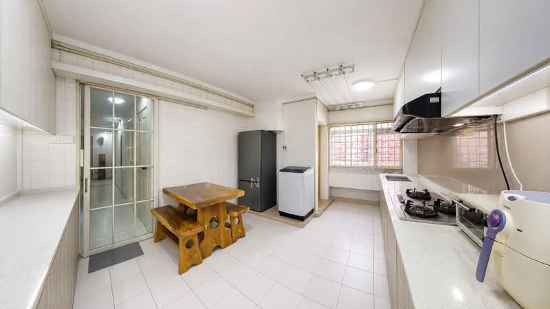 579 Pasir Ris Street 53, 579 Pasir Ris Street 53, 4 Bedrooms, 1,560 sqft, HDB Flat For Sale, by Gavin Heng, 500201516 - Kitchen - PropertyGuru.com.sg