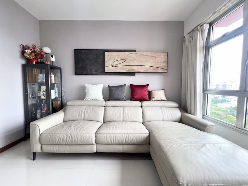 366A Sembawang Crescent, 366A Sembawang Crescent, 3 Bedrooms, 1,001 sqft, HDB Flat For Sale, by Reene Tok, 500201529 - Living Room - PropertyGuru.com.sg