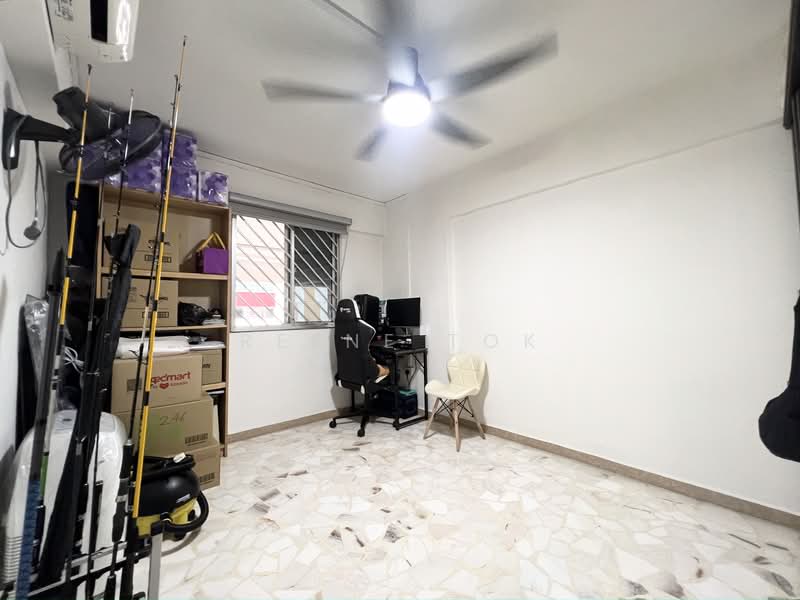 252 Hougang Avenue 3, 252 Hougang Avenue 3, 2 Bedrooms, 721 sqft, HDB Flat For Sale, by Reene Tok, 500201540 - Study - PropertyGuru.com.sg