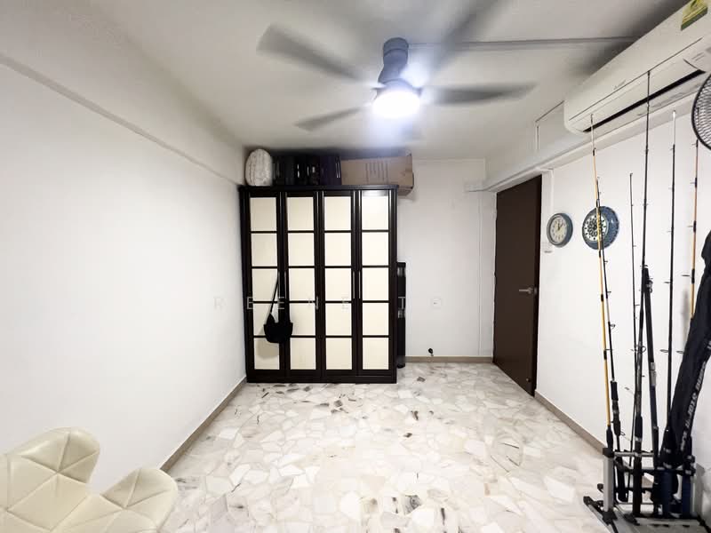 252 Hougang Avenue 3, 252 Hougang Avenue 3, 2 Bedrooms, 721 sqft, HDB Flat For Sale, by Reene Tok, 500201540 - Interior - PropertyGuru.com.sg