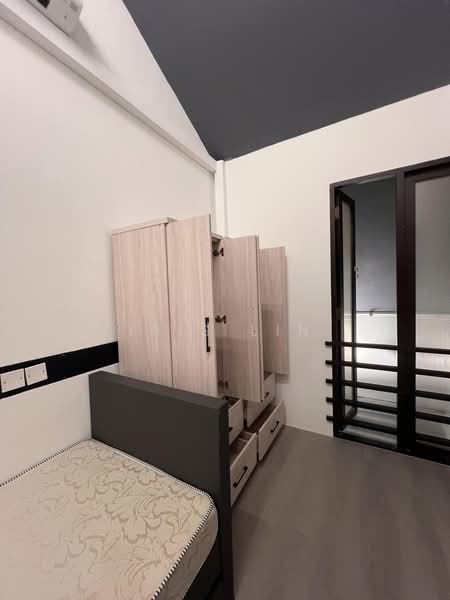 440 race course road, , 5 Bedrooms, 1,800 sqft, Shophouse For Rent, by Iris Lin, 500201543 - PropertyGuru.com.sg
