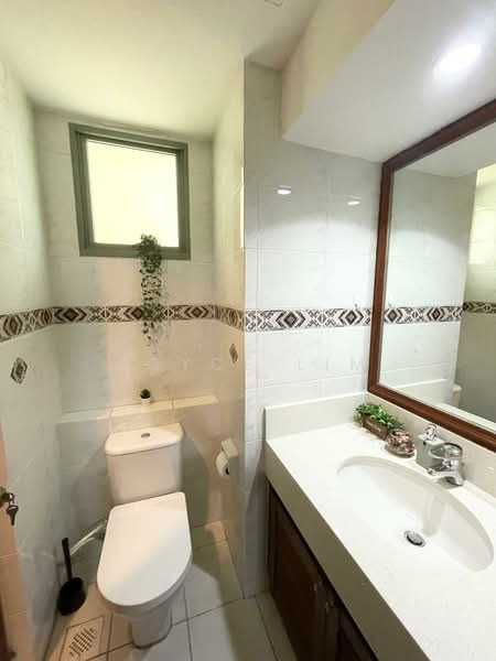 Aspen Heights, 261 River Valley Road, Room Rental, 80 sqft, Condominium For Rent, by Joyce Lim, 500201547 - Bathroom - PropertyGuru.com.sg