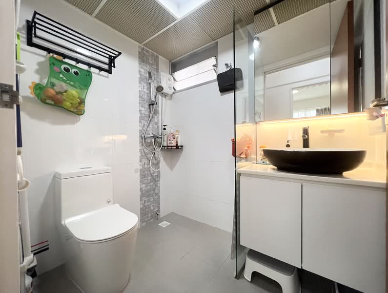 366A Sembawang Crescent, 366A Sembawang Crescent, 3 Bedrooms, 1,001 sqft, HDB Flat For Sale, by Ng Jun Wei, 500201549 - Bathroom - PropertyGuru.com.sg