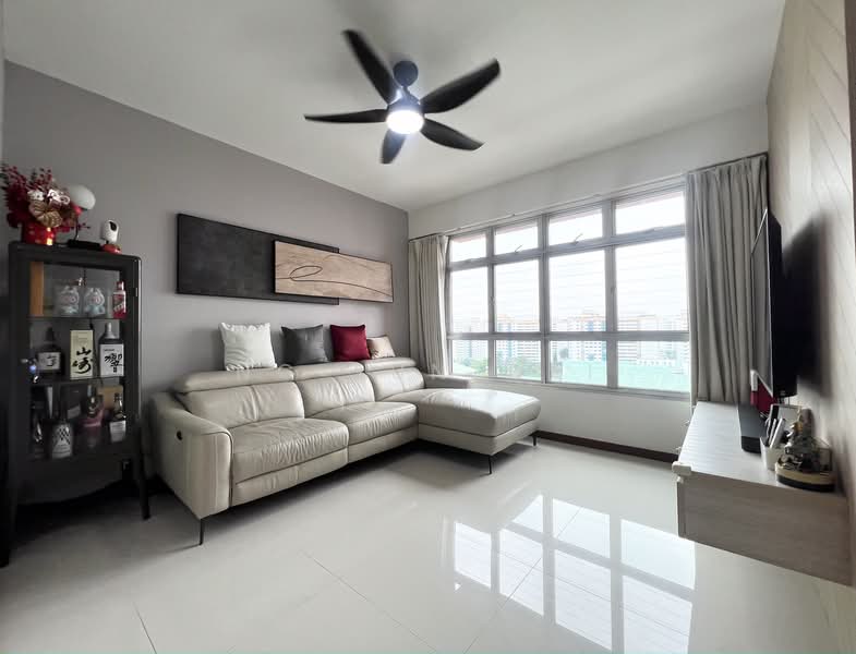 366A Sembawang Crescent, 366A Sembawang Crescent, 3 Bedrooms, 1,001 sqft, HDB Flat For Sale, by Ng Jun Wei, 500201549 - Living Room - PropertyGuru.com.sg