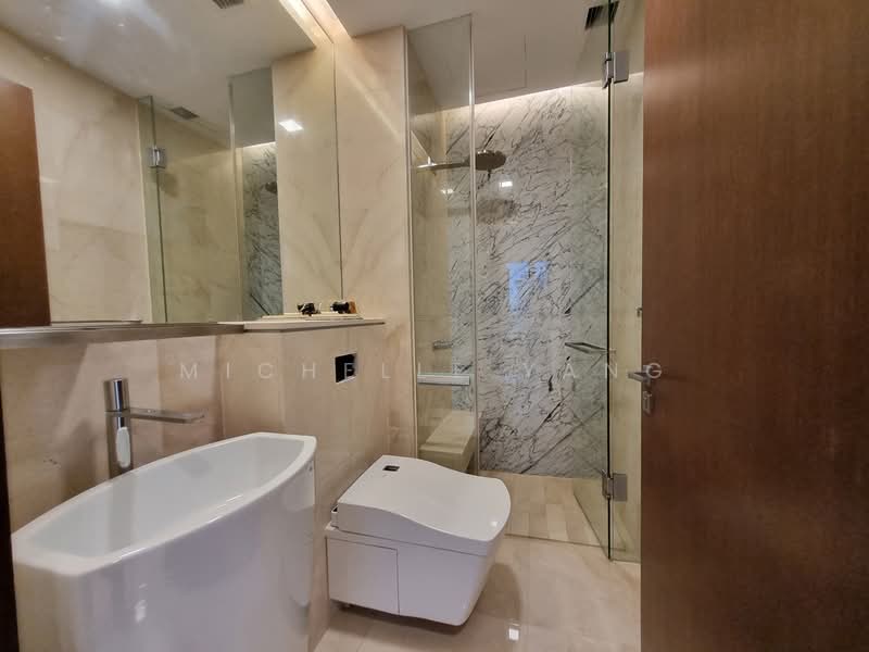 The Scotts Tower, 38 Scotts Road, 2 Bedrooms, 807 sqft, Condominium For Rent, by Michelle Yang, 500201559 - Bathroom - PropertyGuru.com.sg